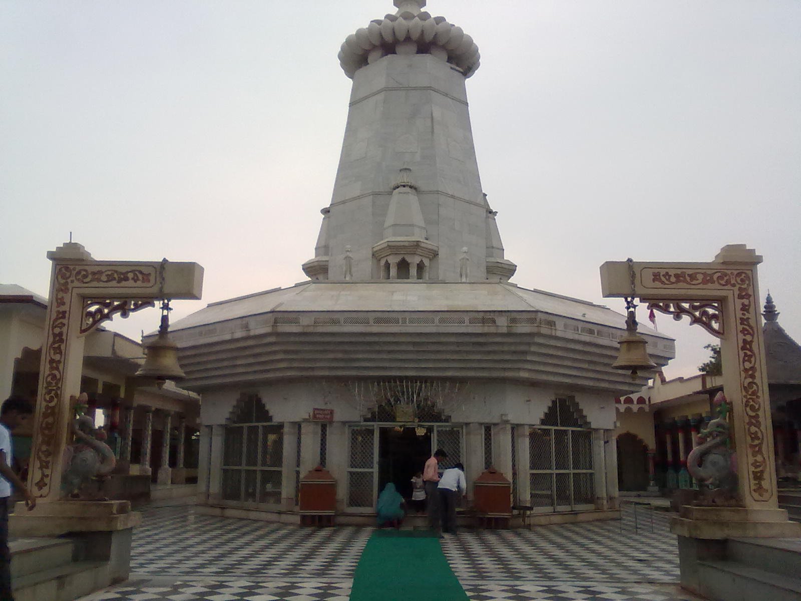 Kundeshwar Mahadev Temple, south of Tikamgarh